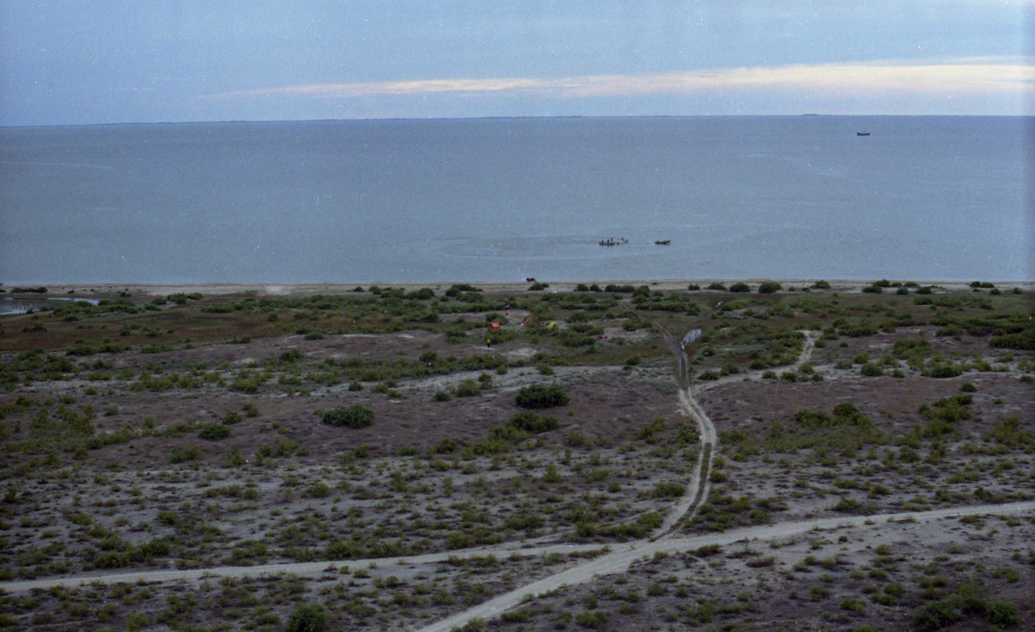 Каспийское море остров Чечень